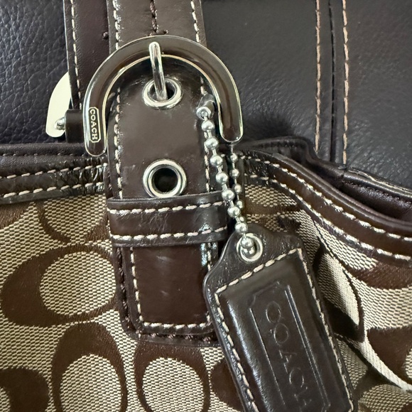 Vintage authentic Coach shoulder bag - Picture 6 of 11